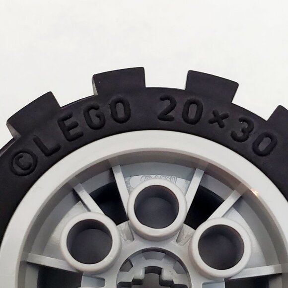 LEGO Technic 4 x Black Wheel Tires Gray Hub 20x30 Car Vehicle Part Lot 4267 4266 - Picture 6 of 7